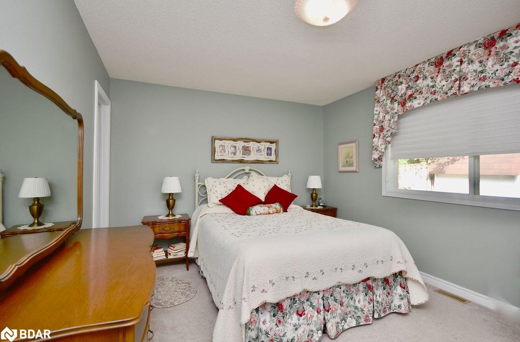44 Templeton Crescent Property Photo 13
