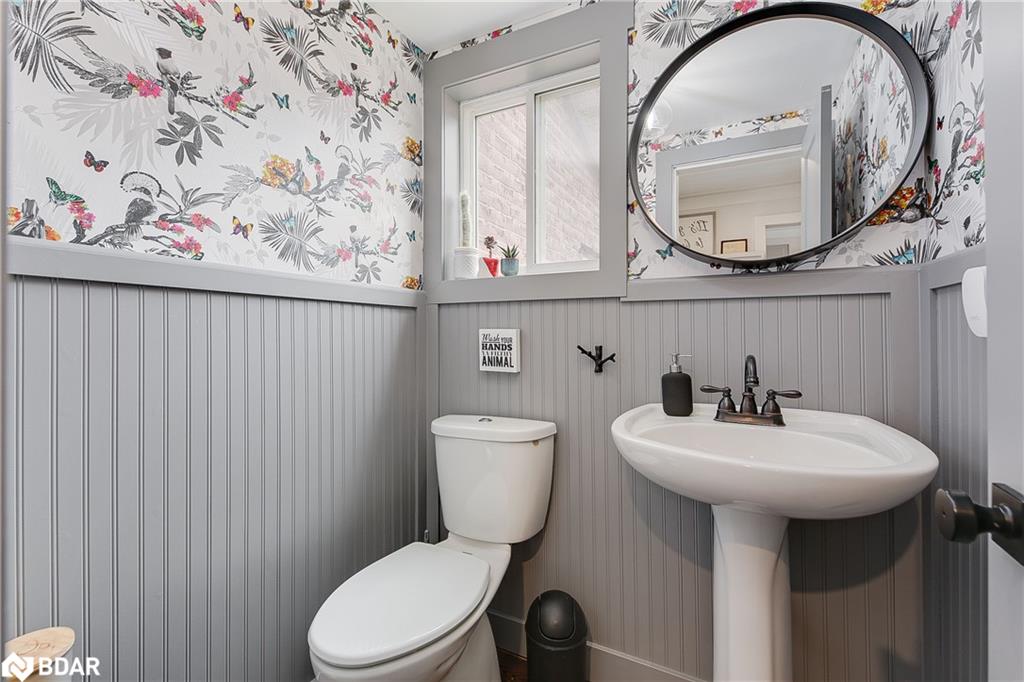 1273 Forest Street Property Photo 6