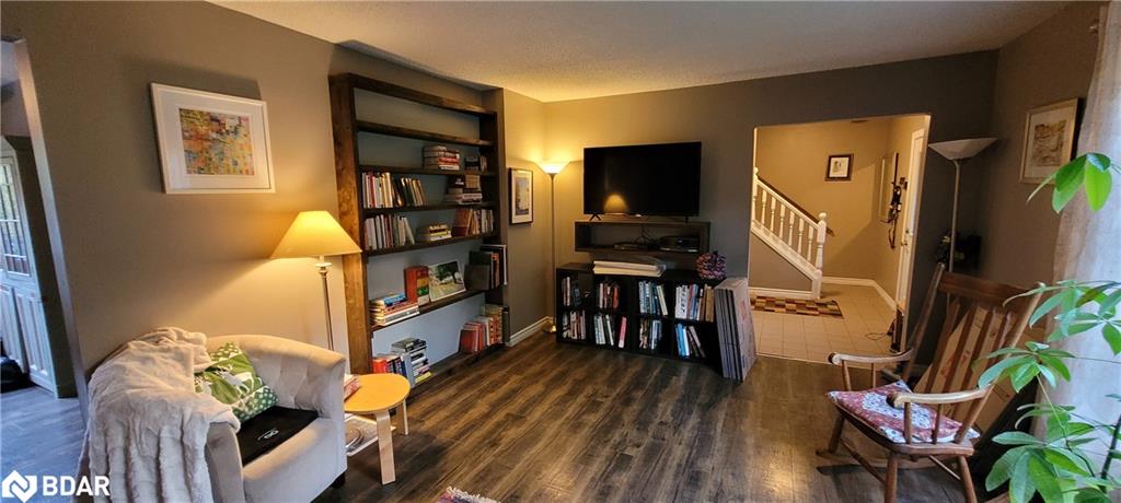 1229 Miriam Drive Property Photo 10