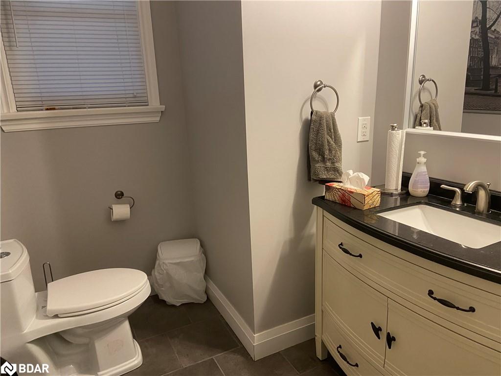 7982 Yonge Street Property Photo 13