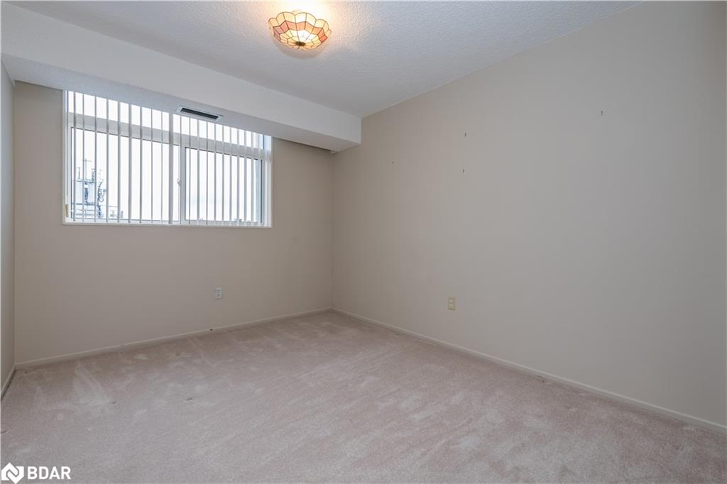 1001-40 William Roe Boulevard Property Photo 21