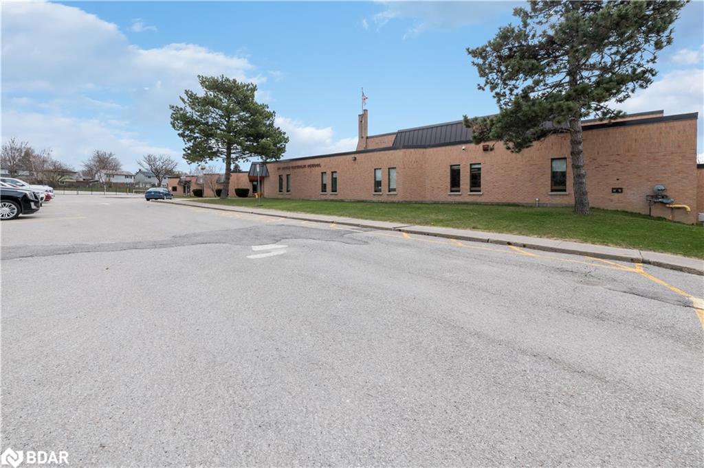 1001-40 William Roe Boulevard Property Photo 35