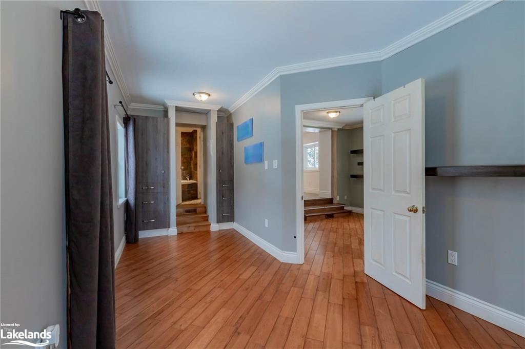 810 John Street N Property Photo 24