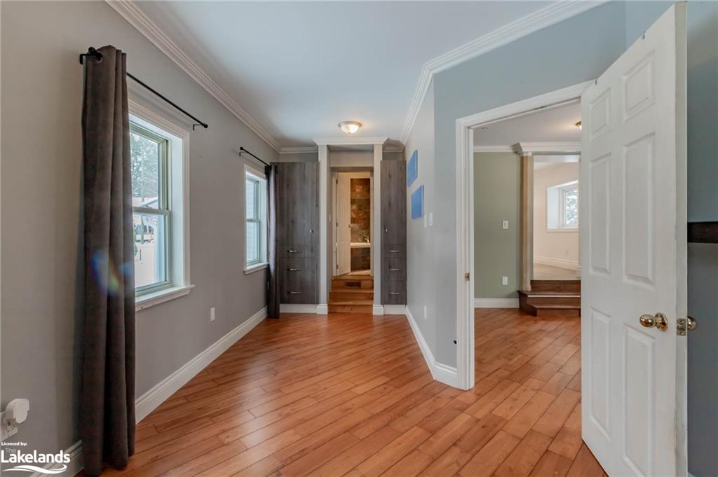 810 John Street N Property Photo 25