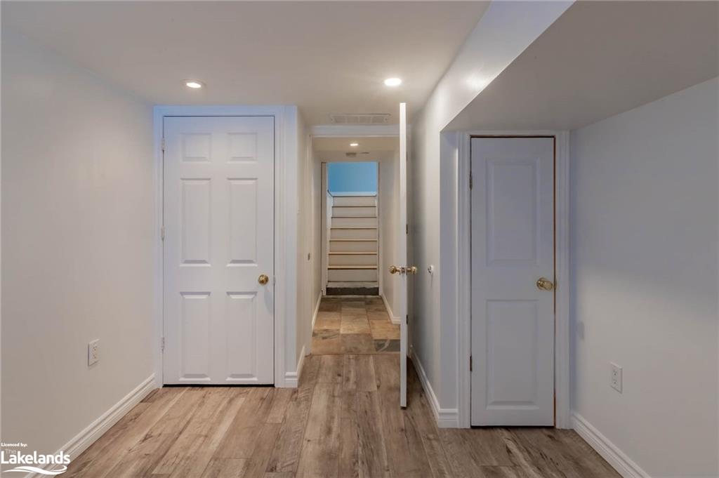 810 John Street N Property Photo 26