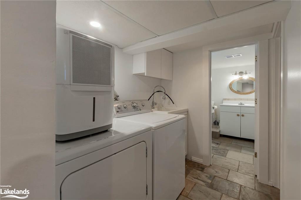 810 John Street N Property Photo 28
