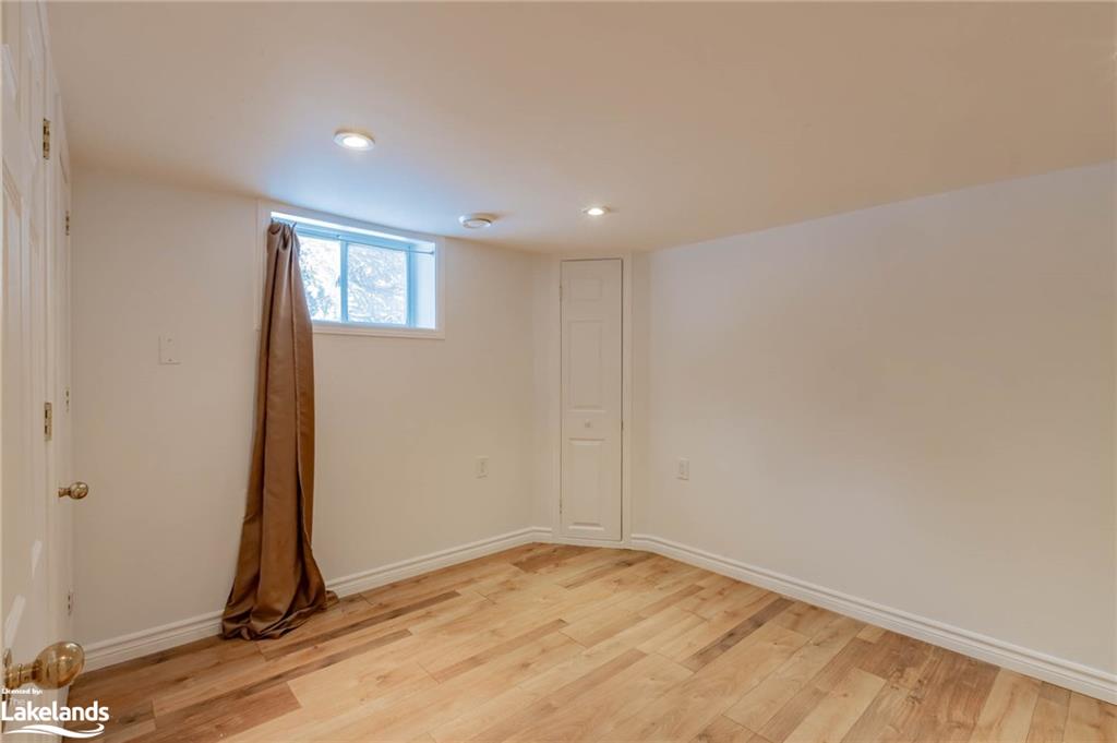 810 John Street N Property Photo 30