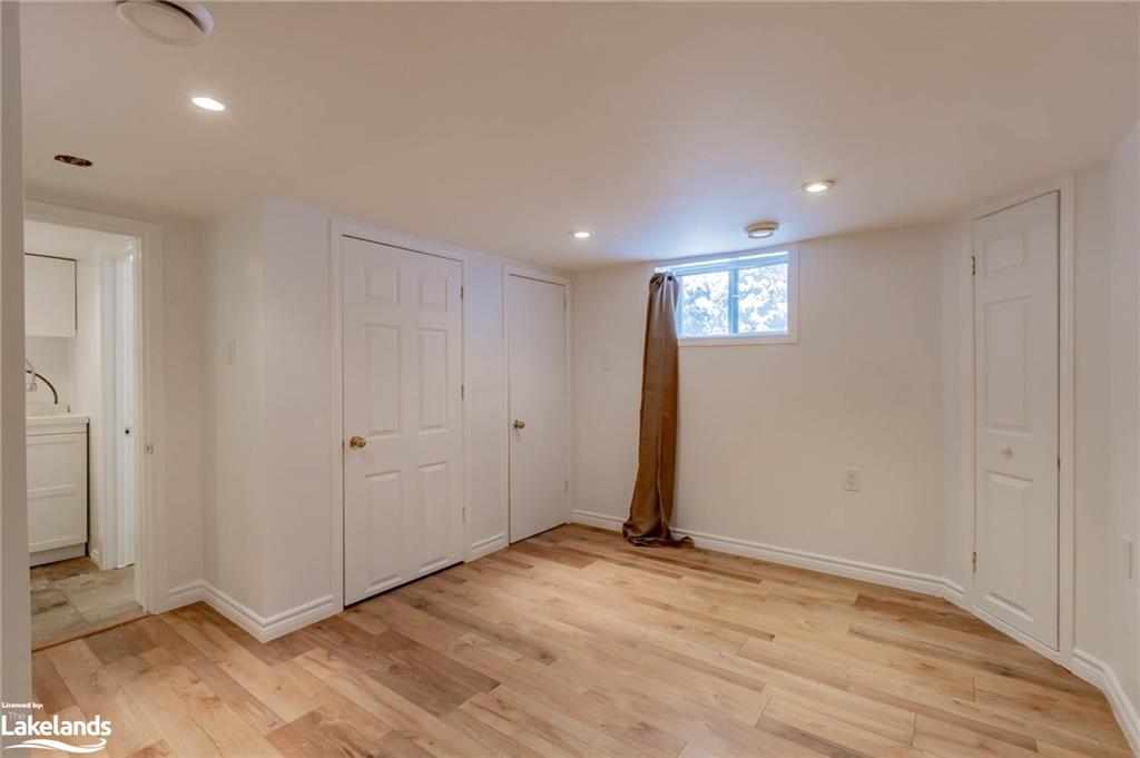 810 John Street N Property Photo 31