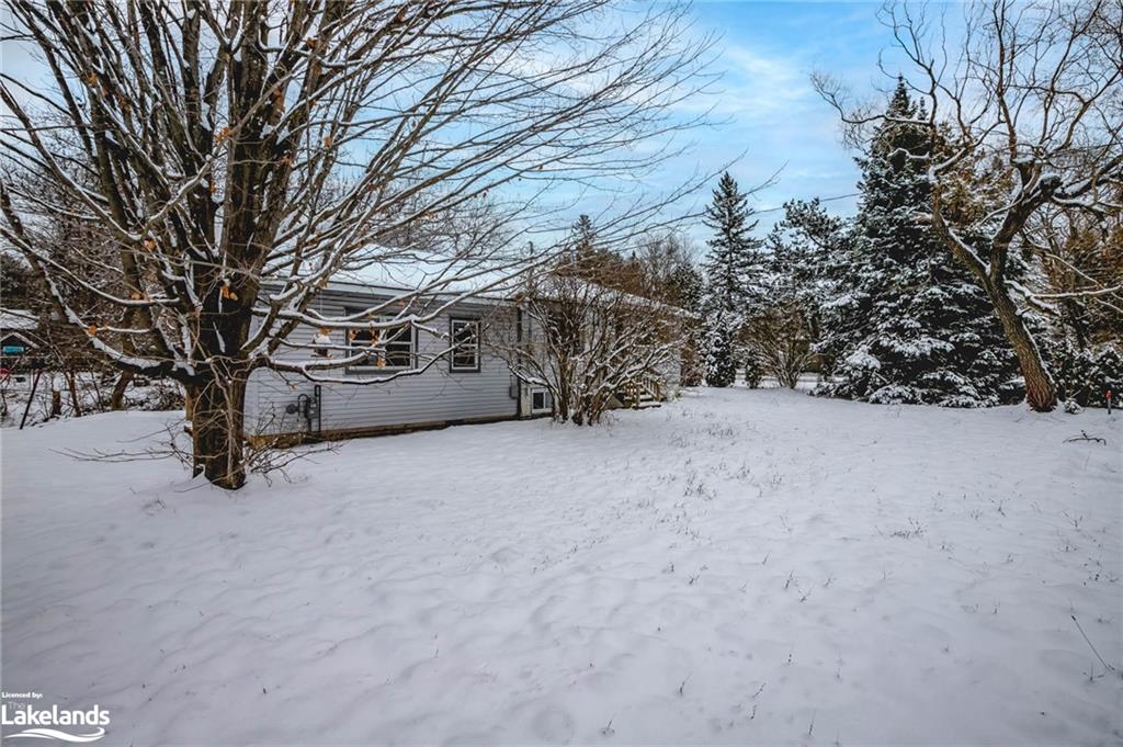 810 John Street N Property Photo 36