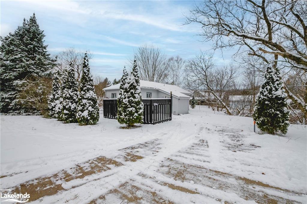 810 John Street N Property Photo 39