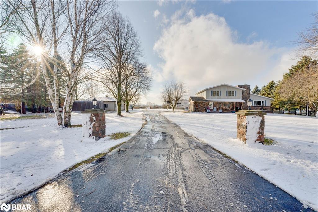 7732 9th Line Property Photo 8