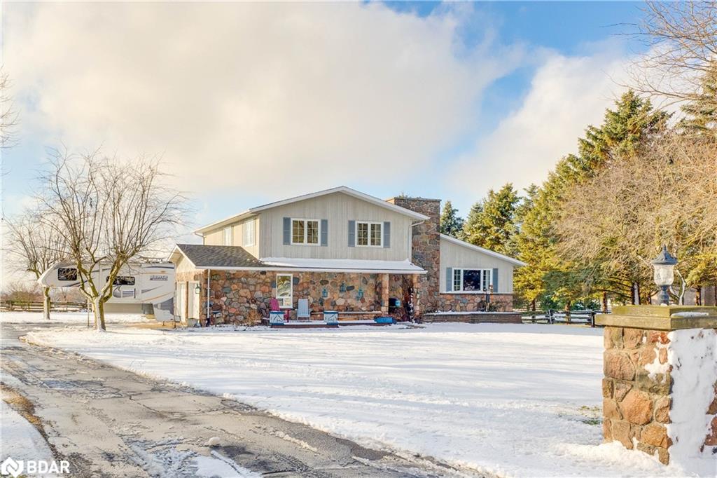 7732 9th Line Property Photo 9