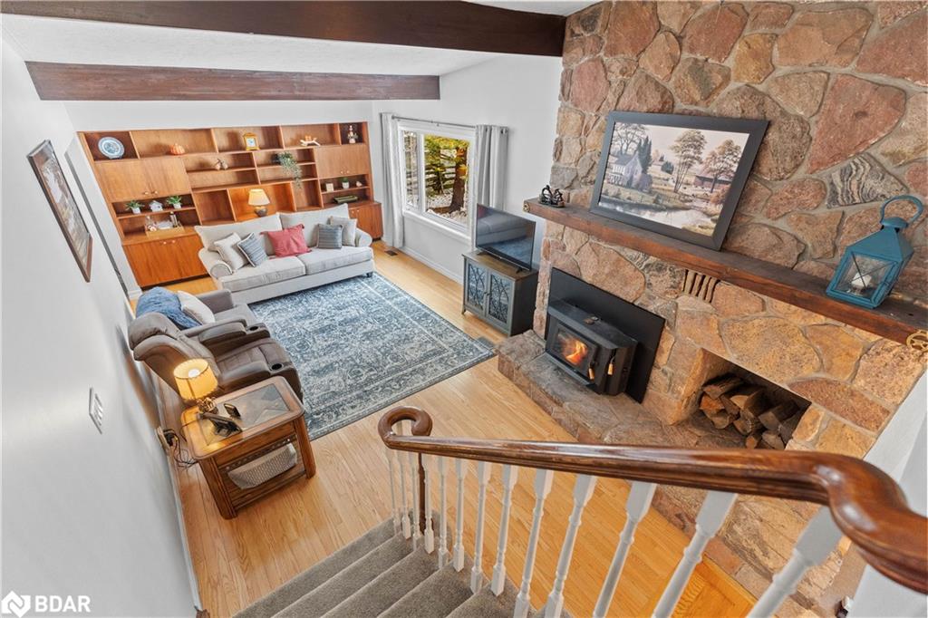 7732 9th Line Property Photo 14