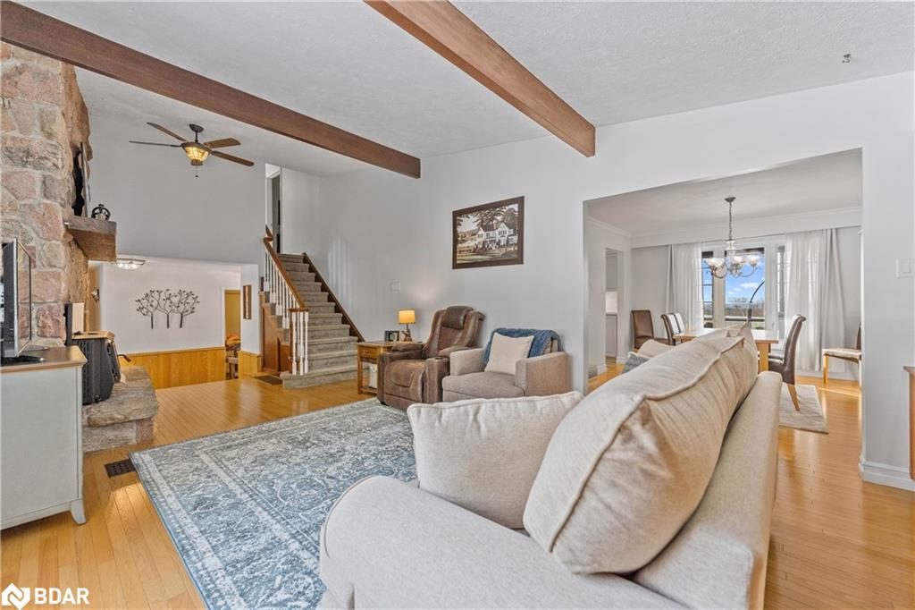 7732 9th Line Property Photo 17