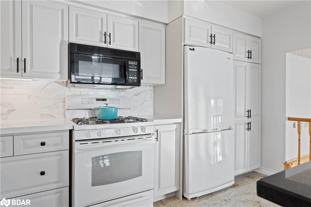 7732 9th Line Property Photo 23