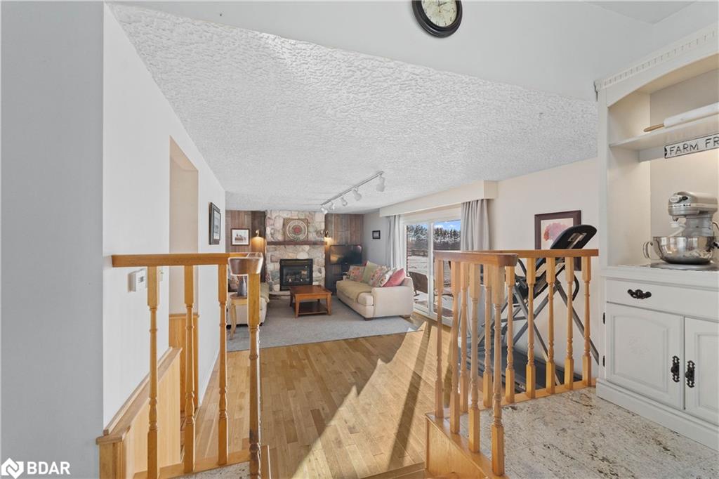 7732 9th Line Property Photo 26