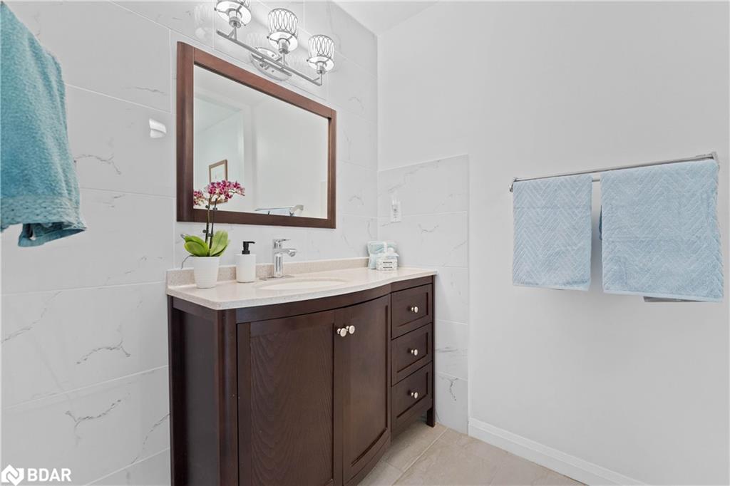 7732 9th Line Property Photo 42