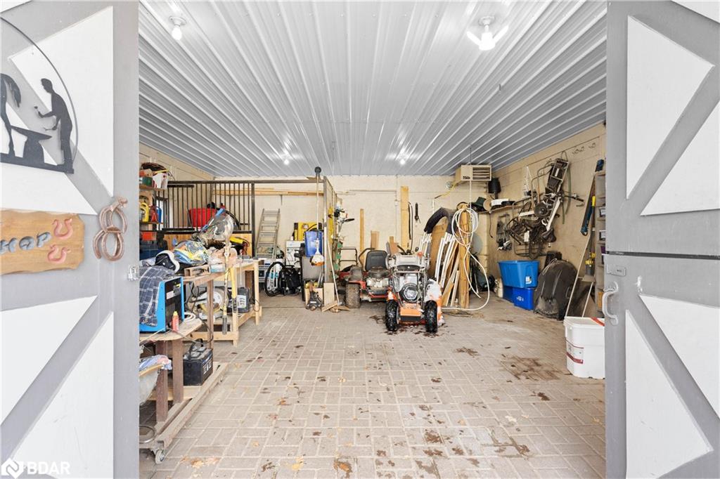 7732 9th Line Property Photo 43