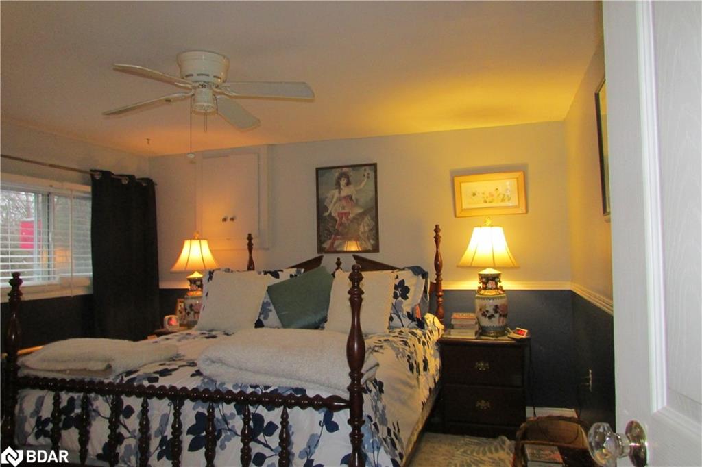 3286 Oak Street Property Photo 6