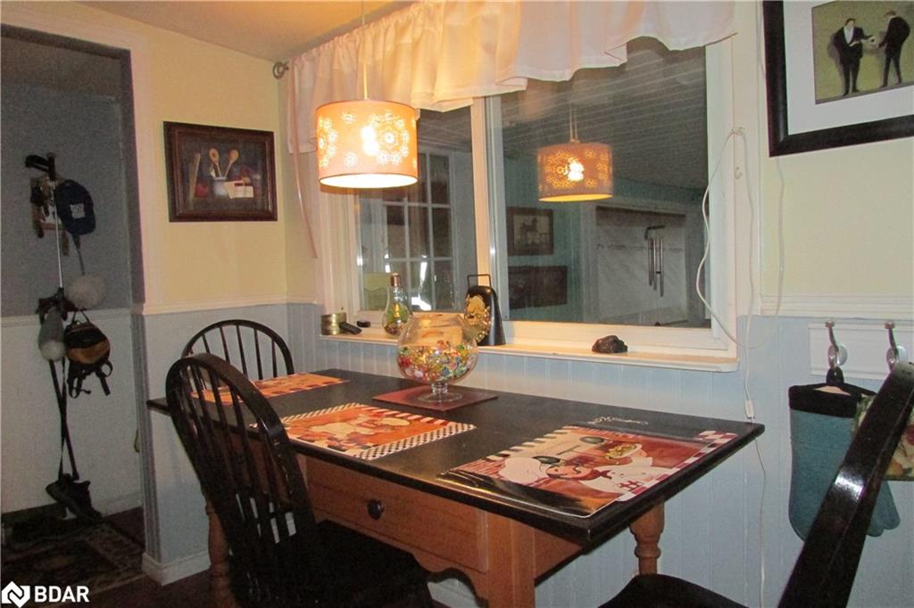 3286 Oak Street Property Photo 12