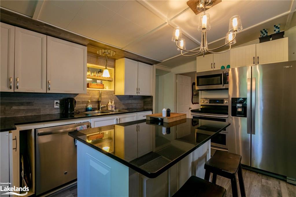360 Muskoka Beach Road Property Photo 16