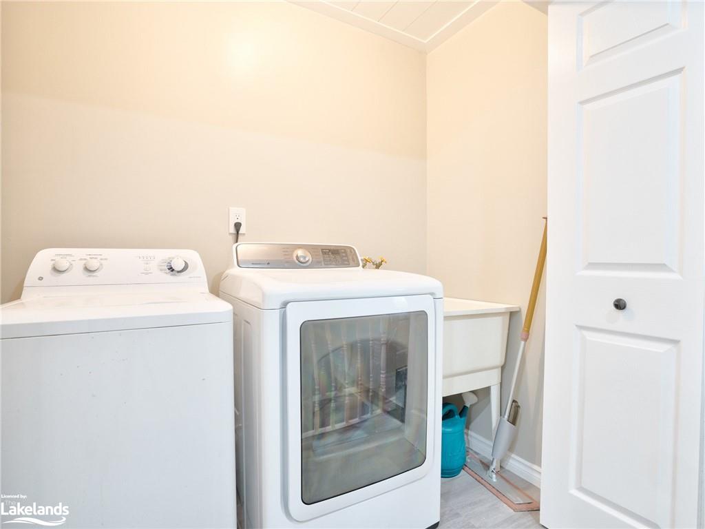 255 Alexander Street Property Photo 24