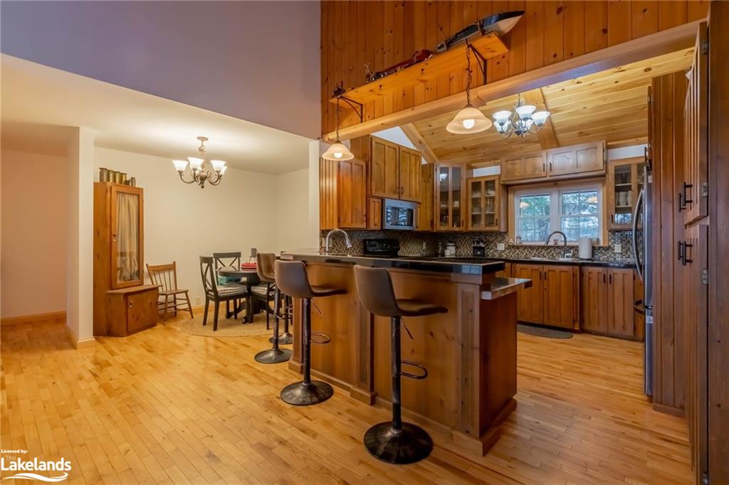 2878 Muskoka Road 118 W Property Photo 25