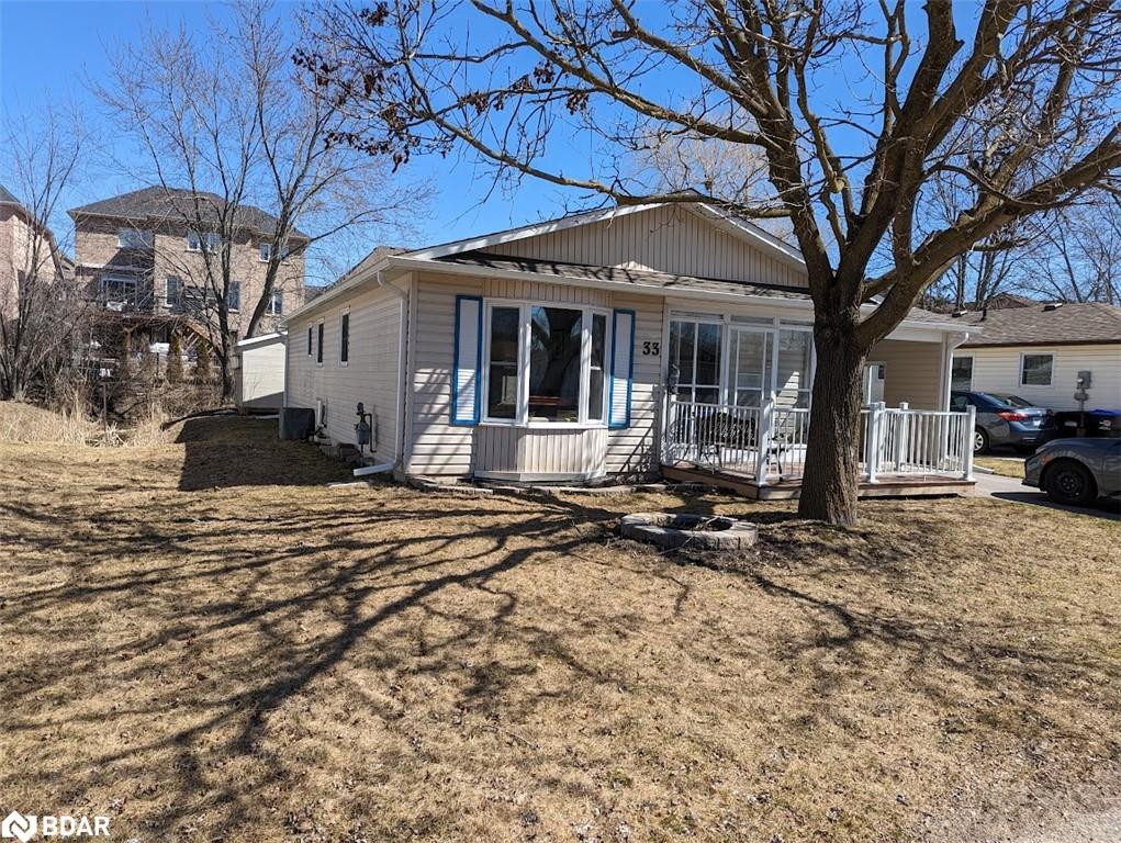 33 Royal Oak Drive Property Photo 3