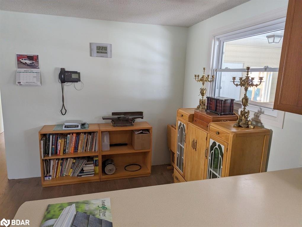 33 Royal Oak Drive Property Photo 6