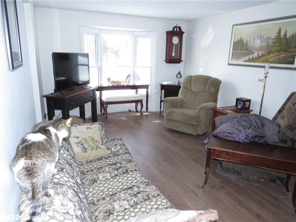 33 Royal Oak Drive Property Photo 8