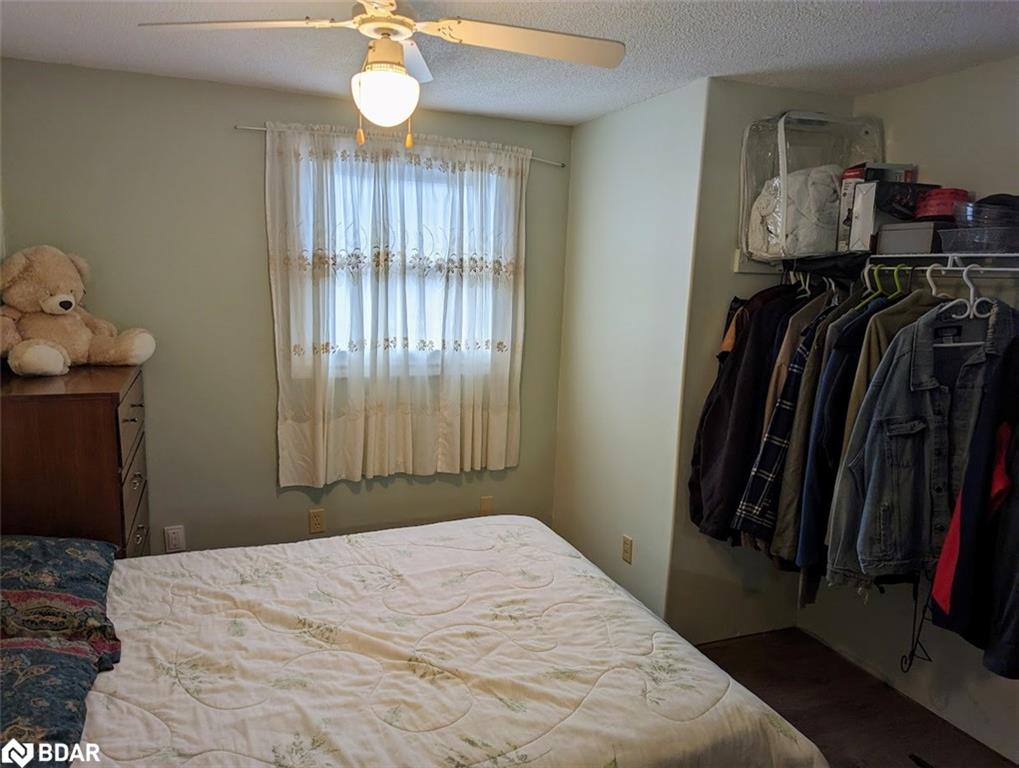 33 Royal Oak Drive Property Photo 12