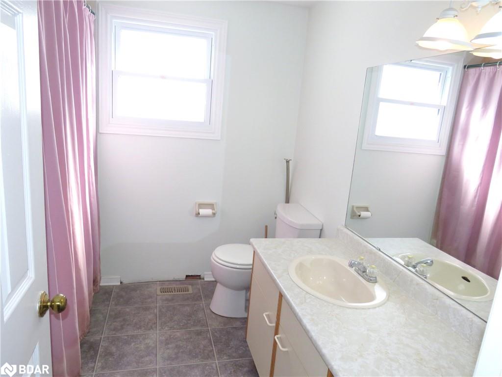 33 Royal Oak Drive Property Photo 15