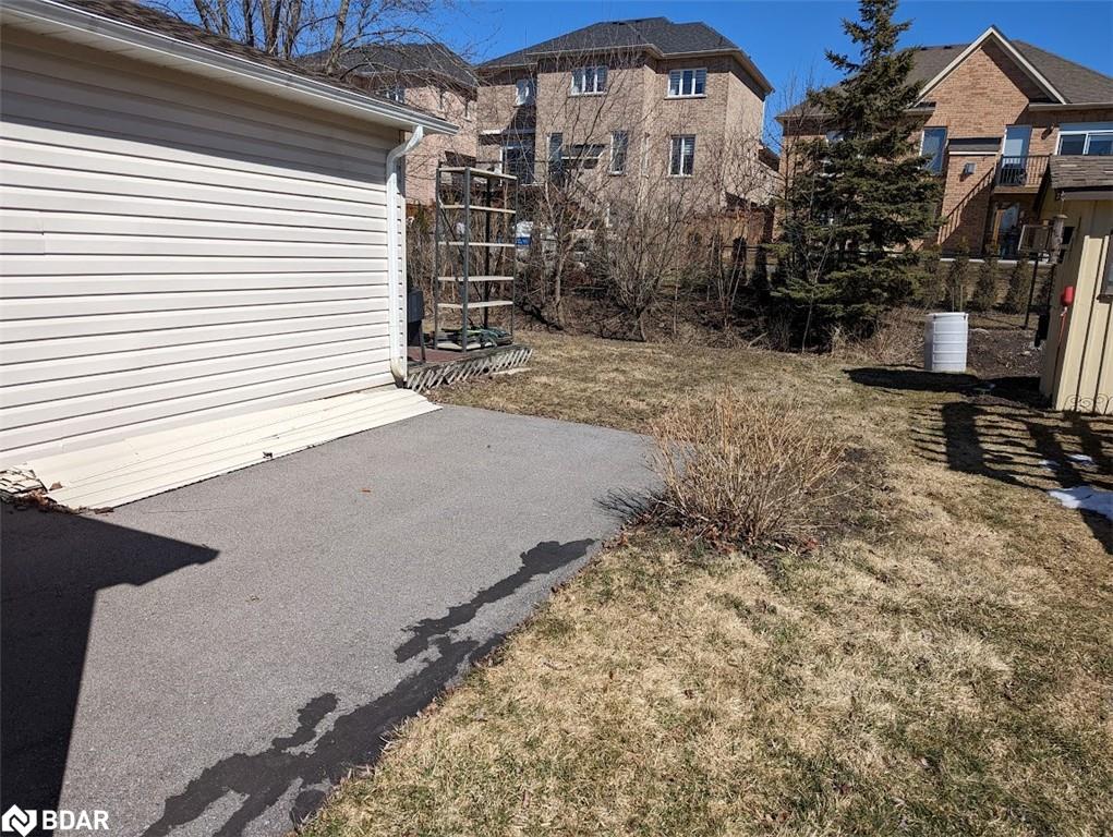 33 Royal Oak Drive Property Photo 18