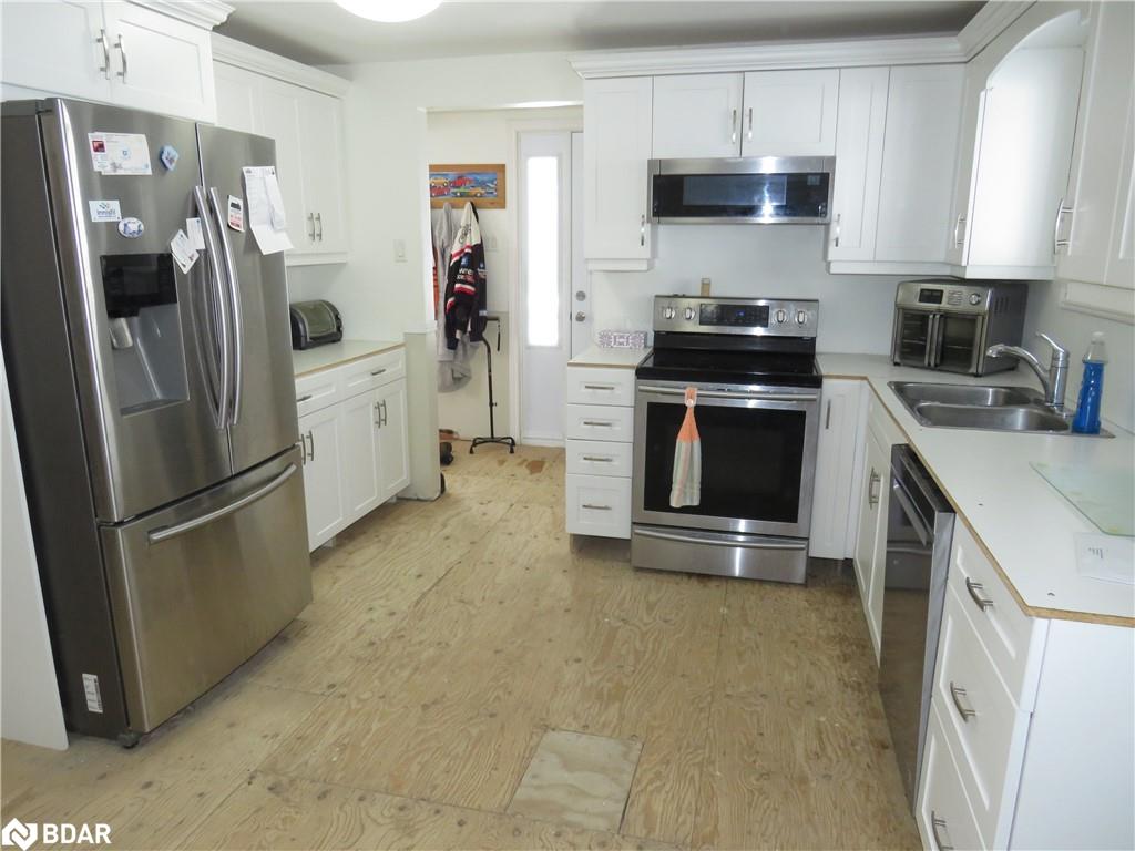 25 Royal Oak Drive Property Photo 3