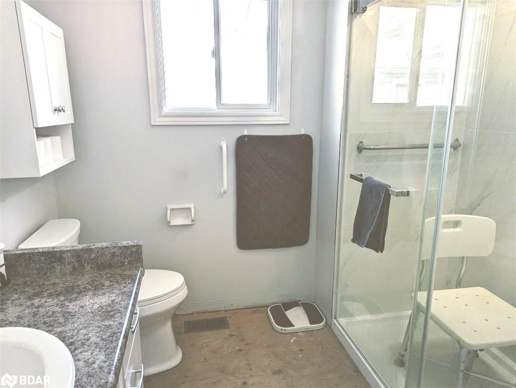 25 Royal Oak Drive Property Photo 12