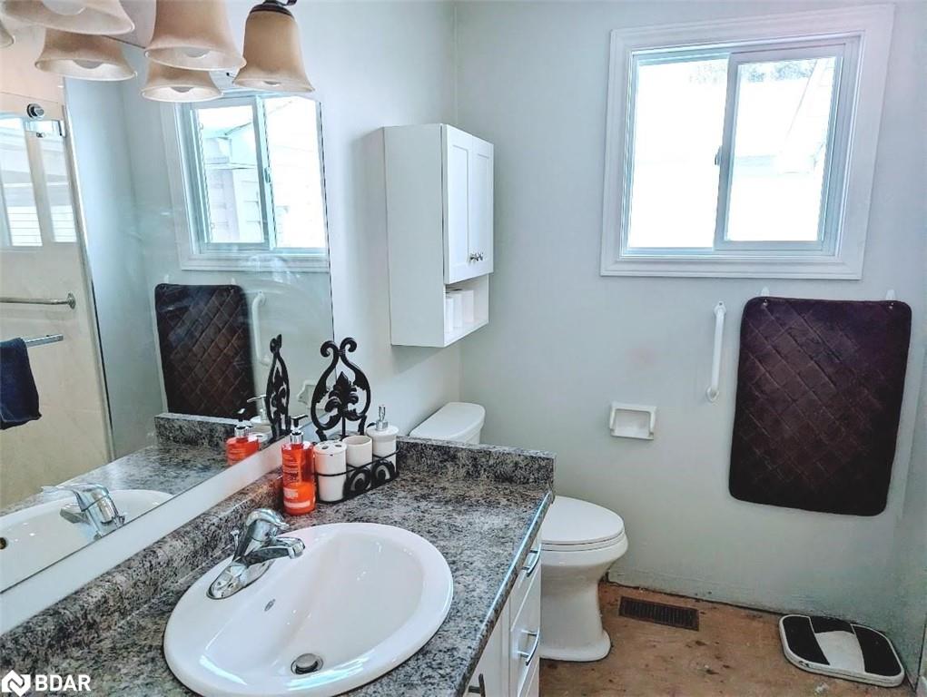25 Royal Oak Drive Property Photo 13