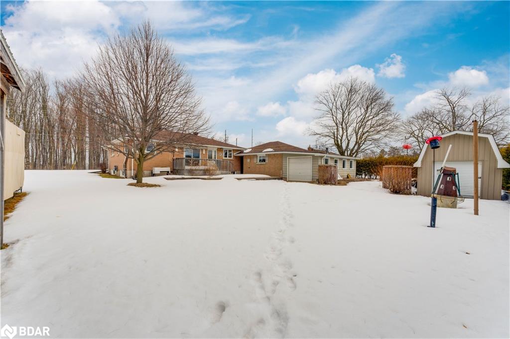 613 Mapleview Drive E Property Photo 3