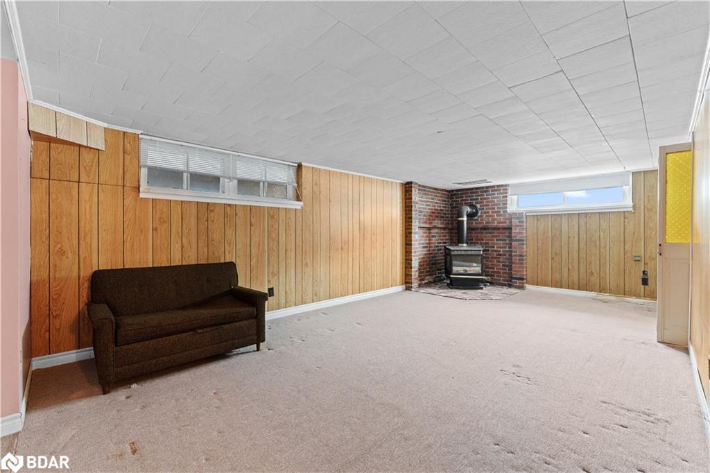 613 Mapleview Drive E Property Photo 26