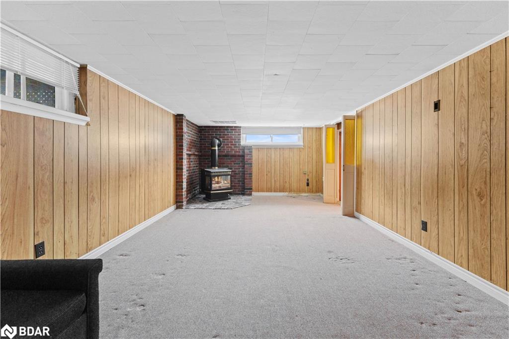 613 Mapleview Drive E Property Photo 27
