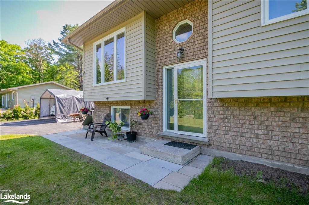 1036 Post Road Property Photo 3