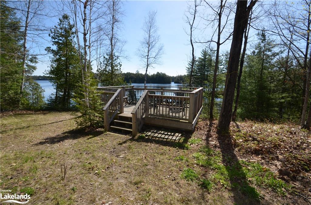 1034 Lisgar Trail N Property Photo 4