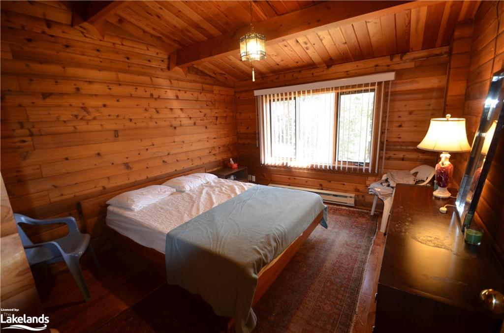 1034 Lisgar Trail N Property Photo 24