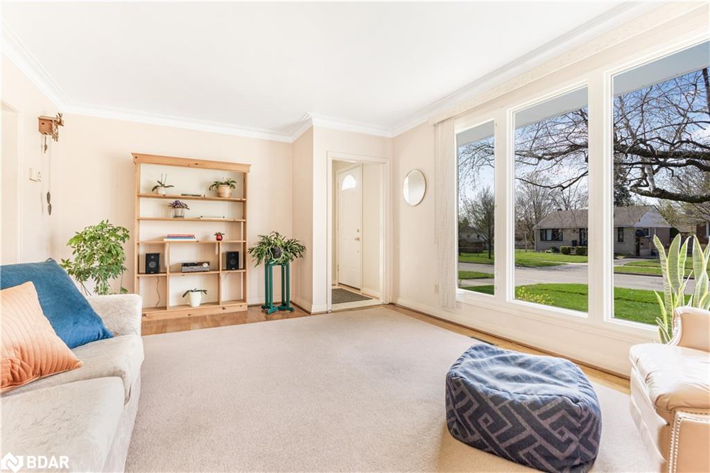 92 Strabane Avenue Property Photo 3