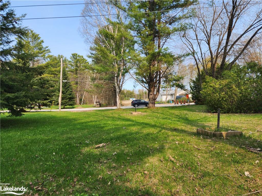455 Wellington Street Property Photo 2