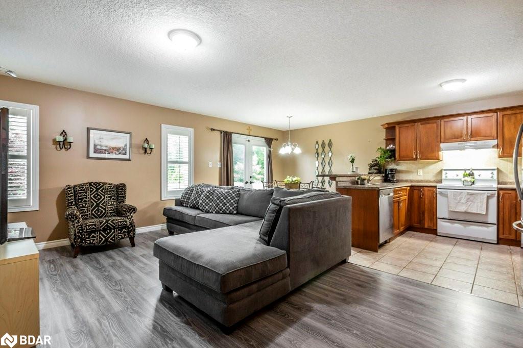 136 Johnston Avenue Property Photo 10