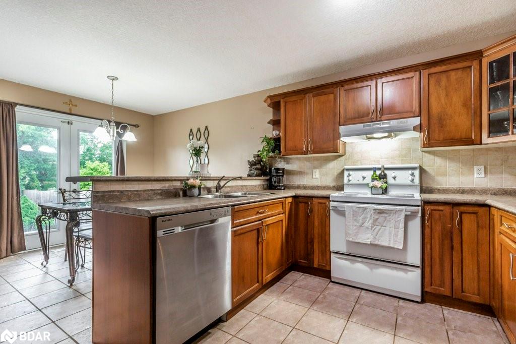 136 Johnston Avenue Property Photo 13