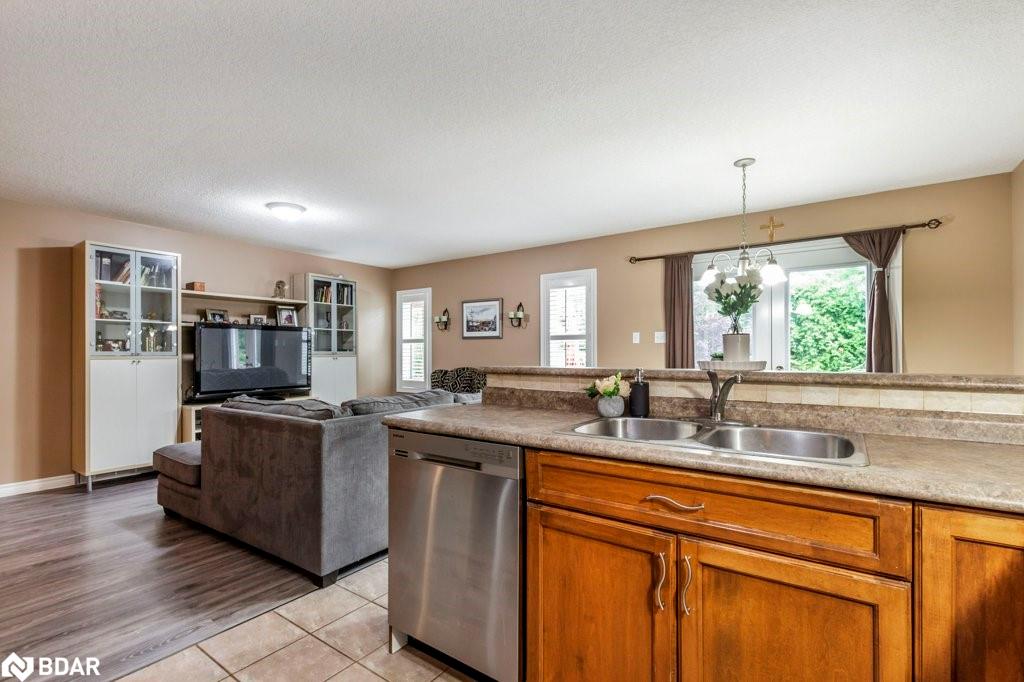 136 Johnston Avenue Property Photo 14