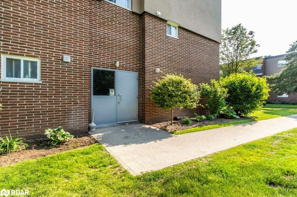 303-648 Grey Street Property Photo 17