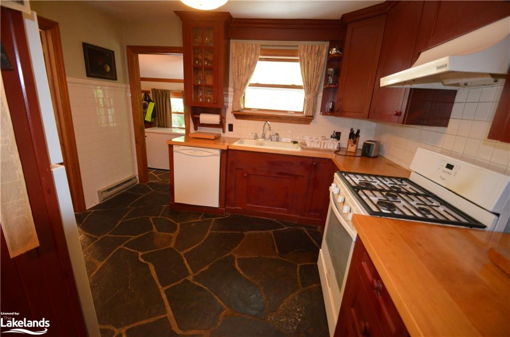 4431 Kawagama Lake Road Property Photo 9