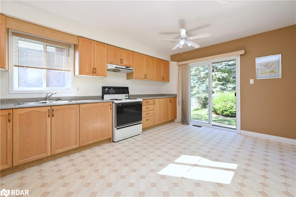 154 King Street S Property Photo 13